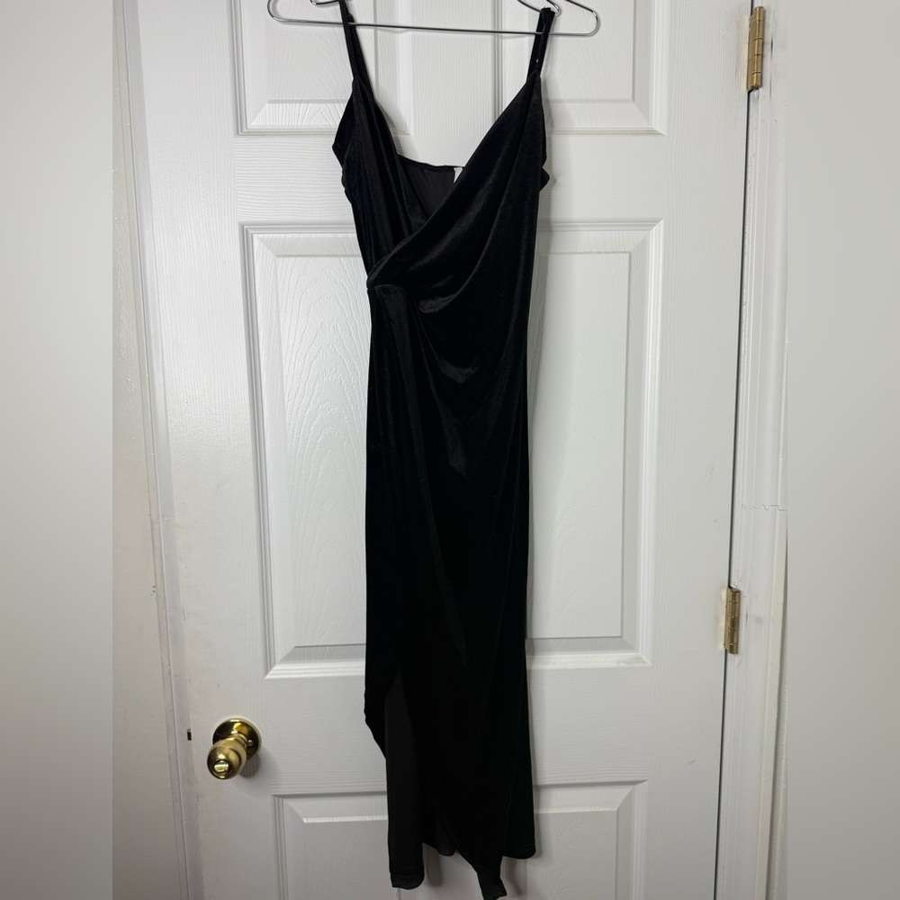 Elegant Black Women's Dress